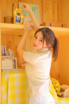 美丽的姑娘播放视频
